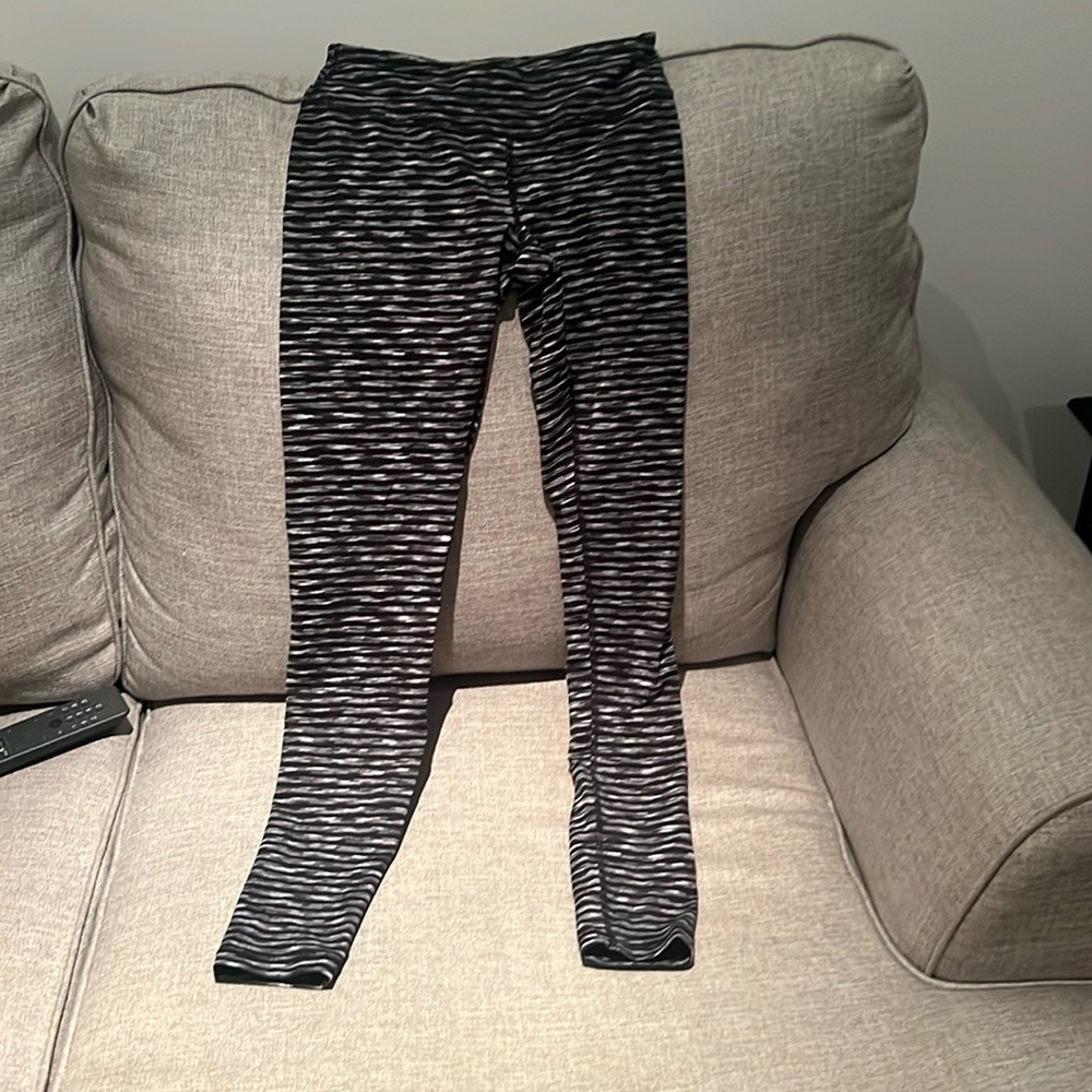 Zebra leggings (Zella brand)